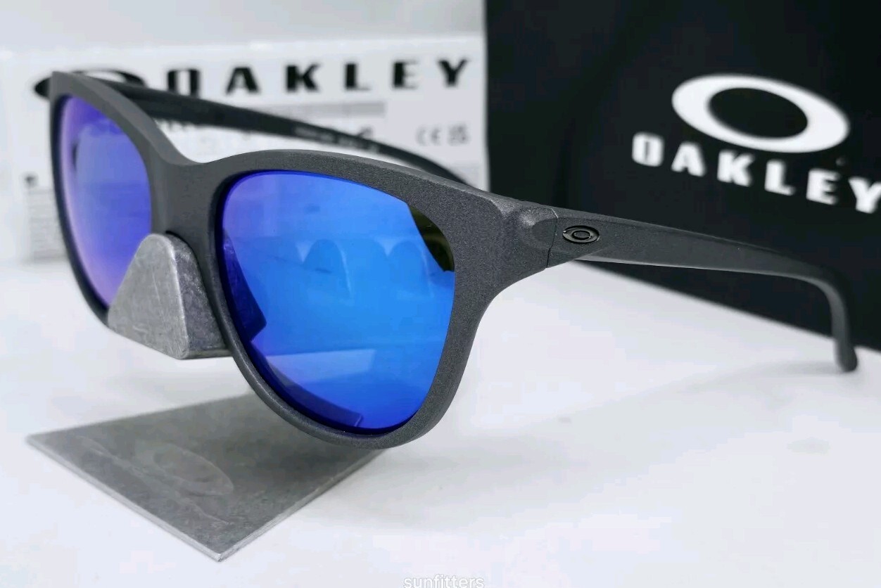 Oakley HOLD OUT steel/sapphire iridium POLARIZED OO9357-06 sunglasses NEW!