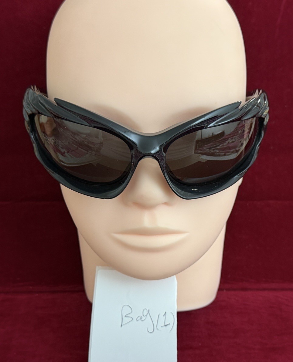 [BB0255S-001] Unisex Balenciaga Geometric Sunglasses – Black 78-17-105 Xl