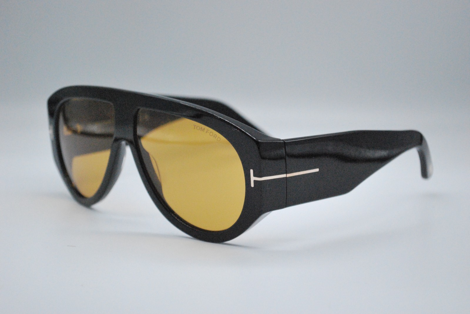NEW TOM FORD TF 1044 01E BLACK BROWN AUTHENTIC SUNGLASSES FRAME 60-12