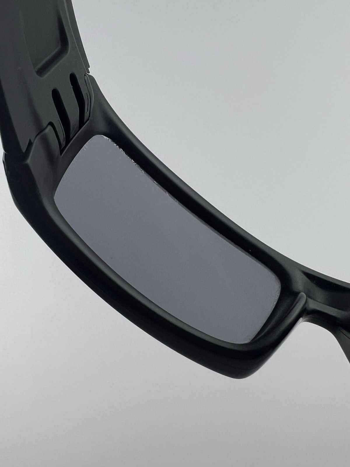 Oakley Gascan Matte Black Frame Grey Lens 03-473 Gunmetal Icon SI Standard Issue