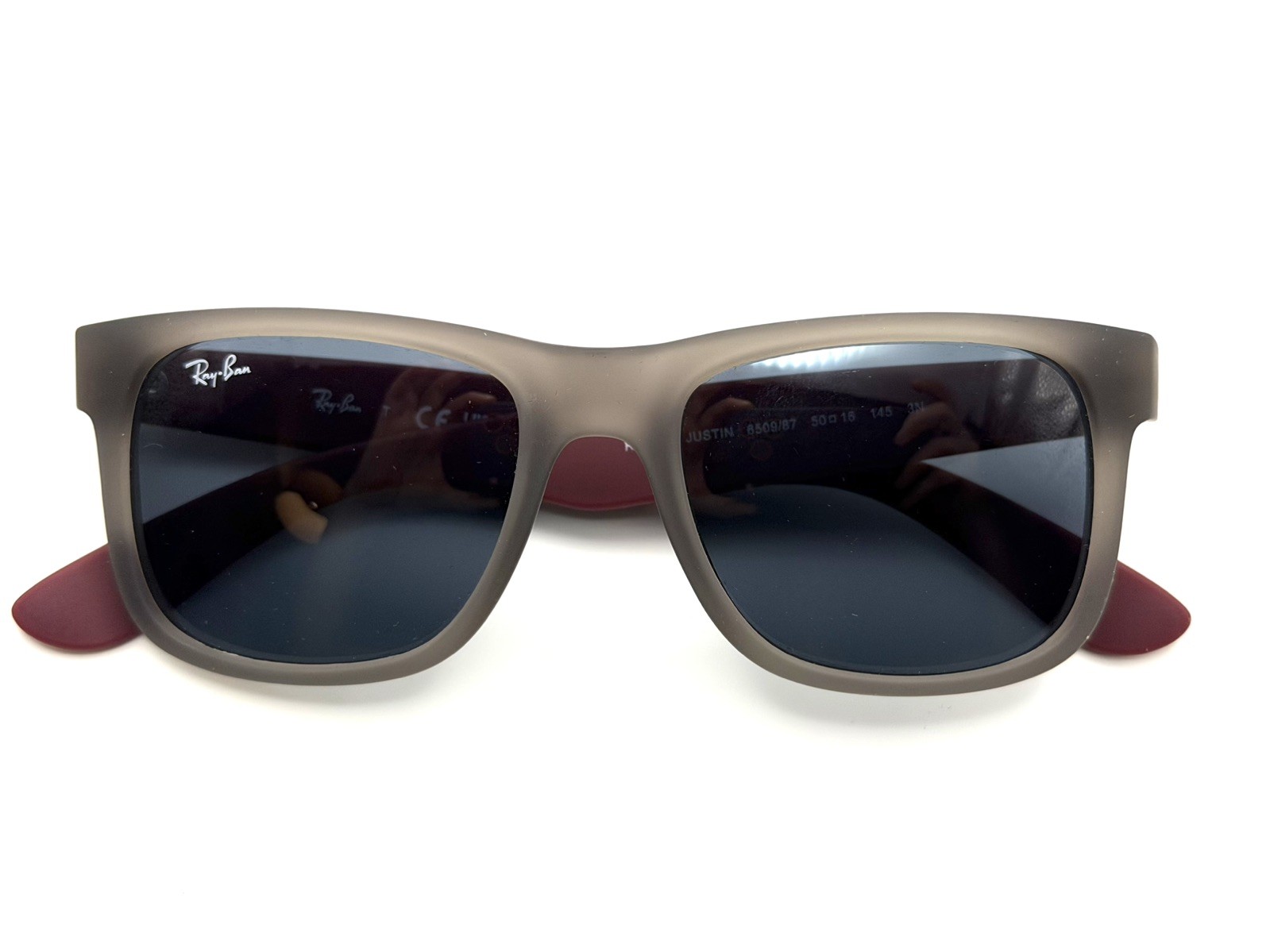 Ray-Ban RB4165 Justin Rubber Grey 6509/87 Sunglasses NEW w/ Defect
