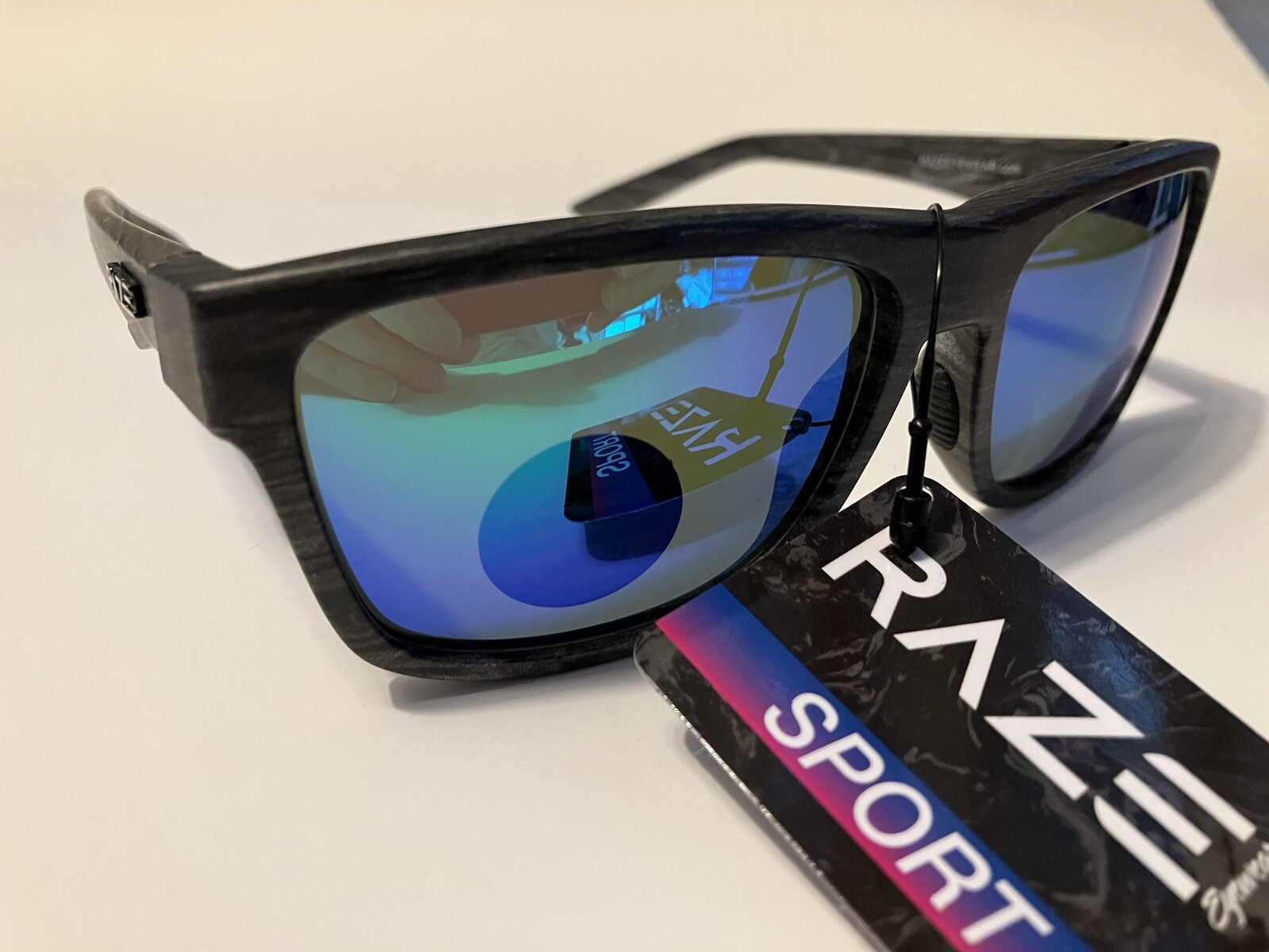 RAZE Eyewear Sunglasses Castaway Gray Wood grain Mirrored 29325 WM129