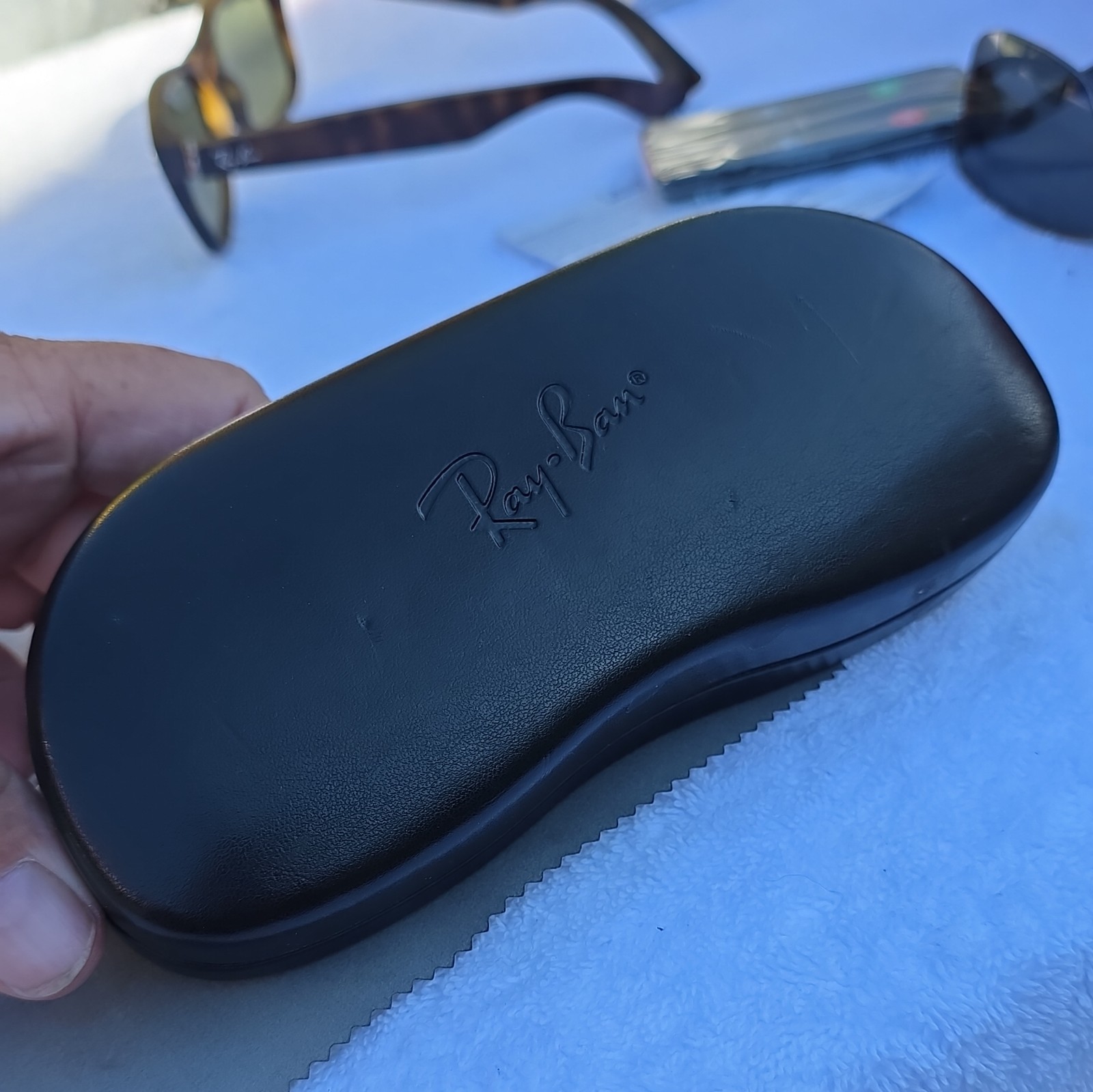 MINT Ray-Ban New Wayfarer Unisex Sunglasses, Polarized Lenses, Hardcase 👀 LOOK!