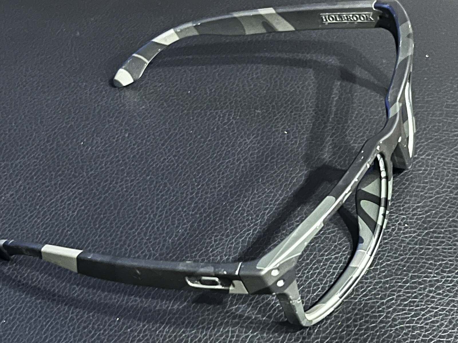 OAKLEY Holbrook Sunglasses Multicam Black Camo OO9102 READ