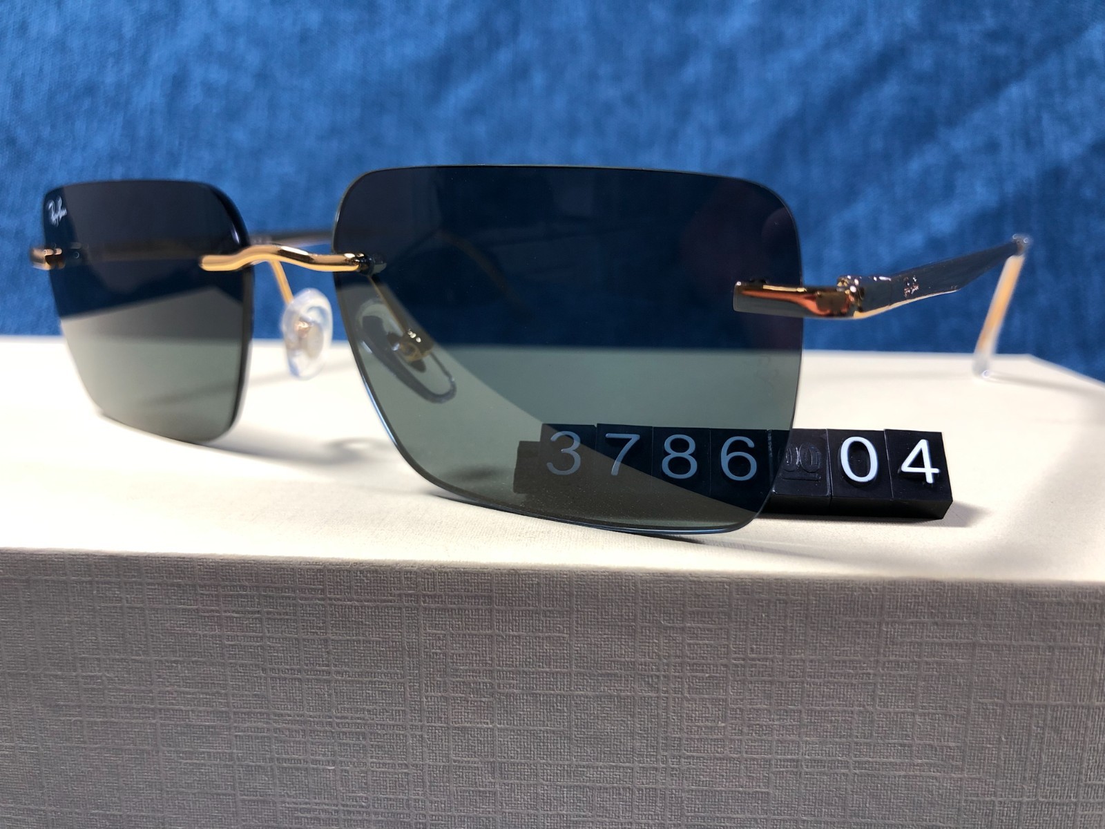 Ray-Ban RB3786 Unisex Sunglasses Gold Frame 56/18 Grey Lens 001/71 145MM