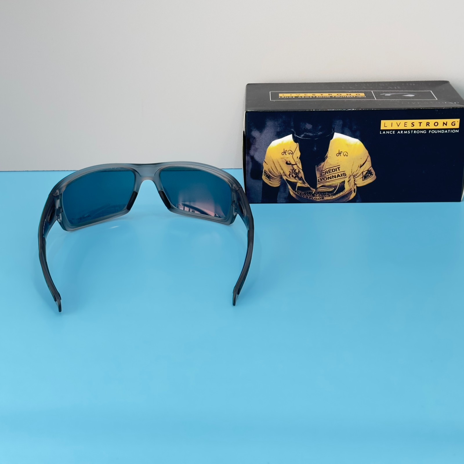 Oakley Turbine Rotor OO9263 Gray Smoke Prizm Ruby Sunglasses New w/ Box