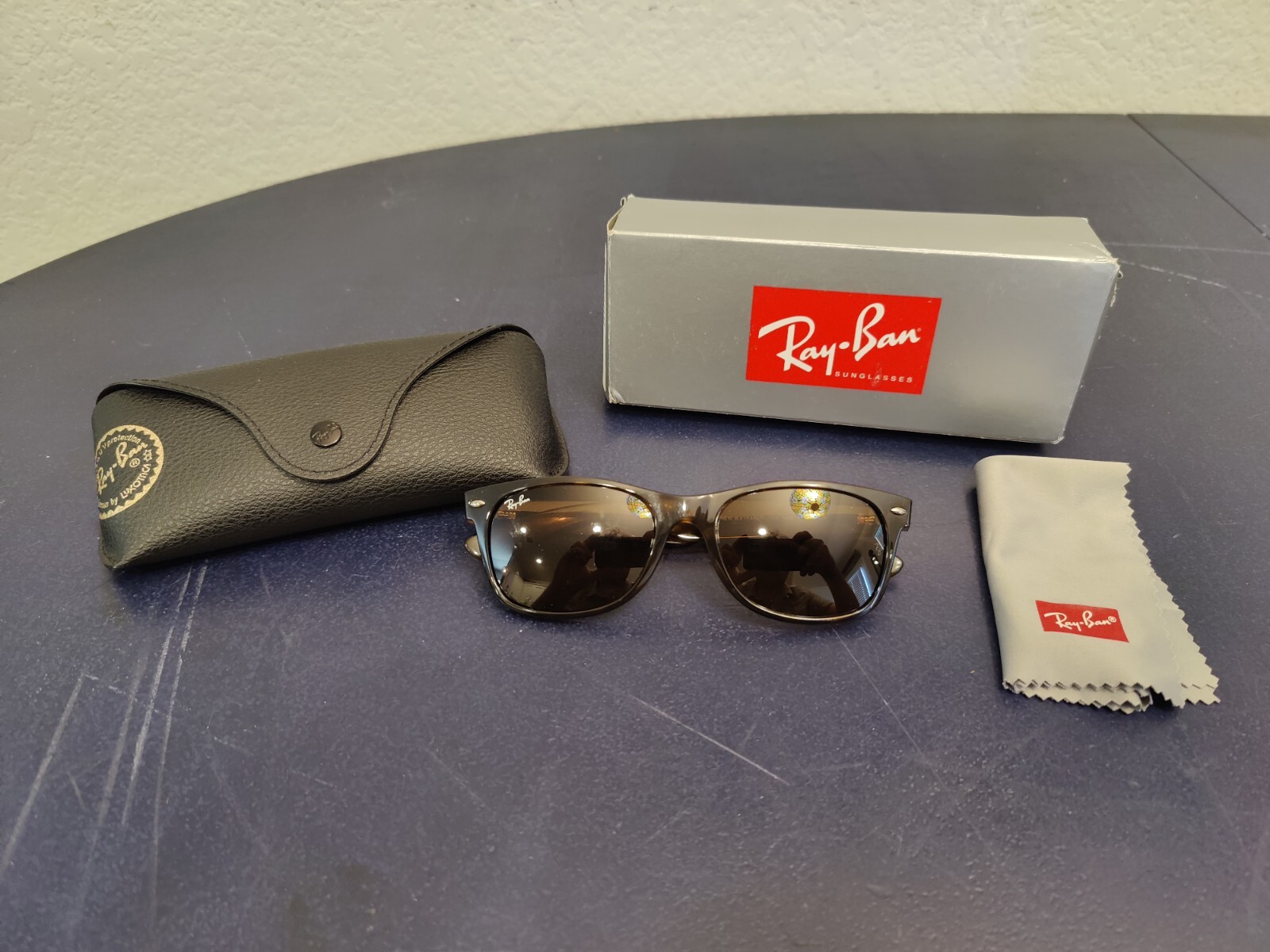 Ray Ban New Wayfarer Classic Sunglasses – Havana Brown – B-15 Lens – RB2132 710