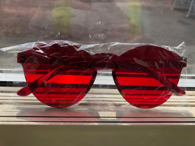 2024 NEW A24 CIVIL WAR MOVIE DVD STYLE SUNGLASSES CANDY APPLE RED US SHIPPER!!!