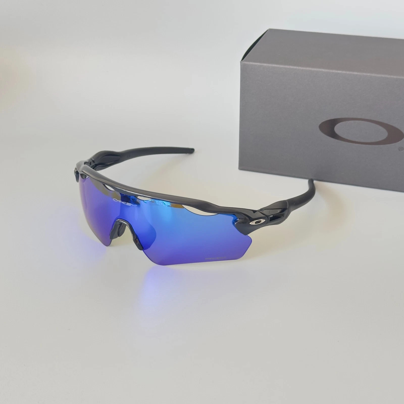 New Oakley OO9208 Sunglasses Radar EV Path Polished Black Frames Blue LensIN BOX