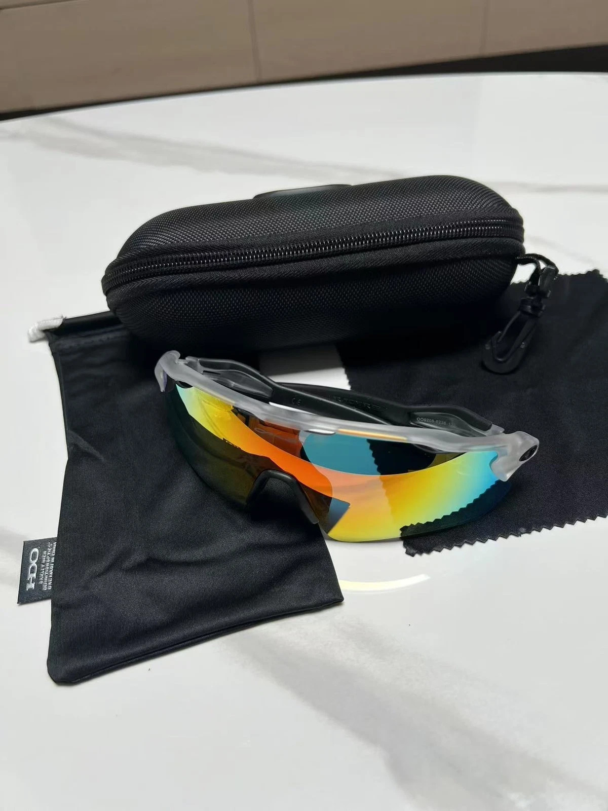 NEW OO9208 Oakley Radar EV Patn Sunglasses Transparent Frame Polarization Lenses