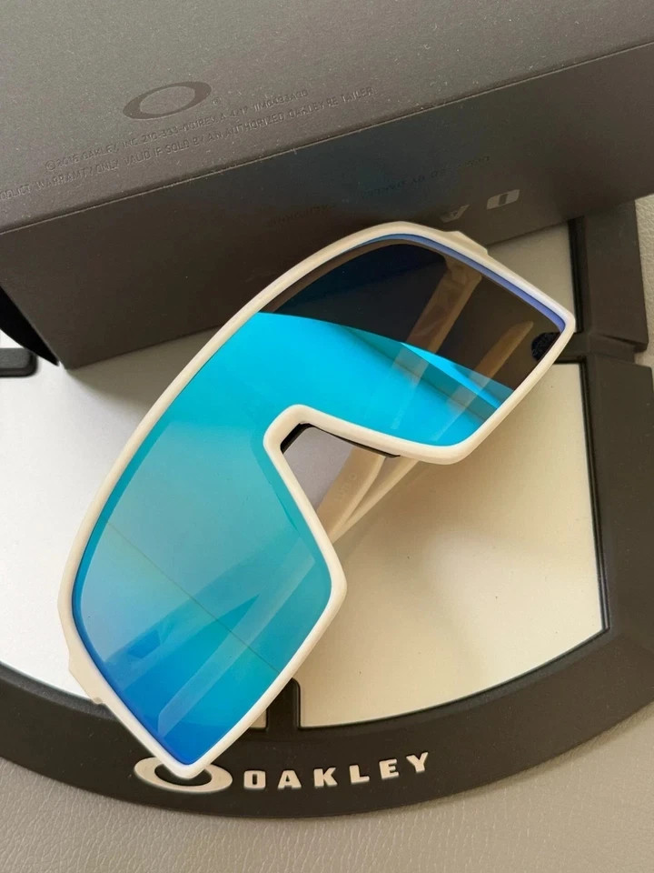 Oakley SUTRO Sunglasses OO9406 Matte White/Blue Lens / PRIZM