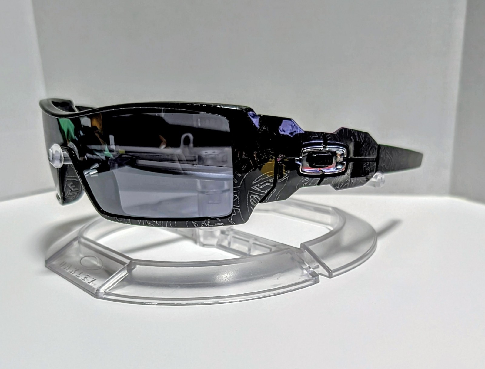 RARE, AUTHENTIC, Oakley Oil Rig Black Ghost History Text w/Silver Lens. EUC!!!!
