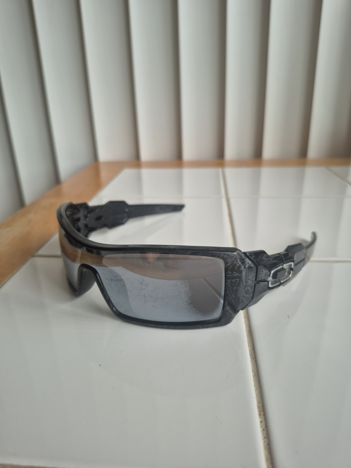 Oakley Oil Rig 2 Polished Black/Silver Ghost Text Frame Only Chrome Icon Read D.
