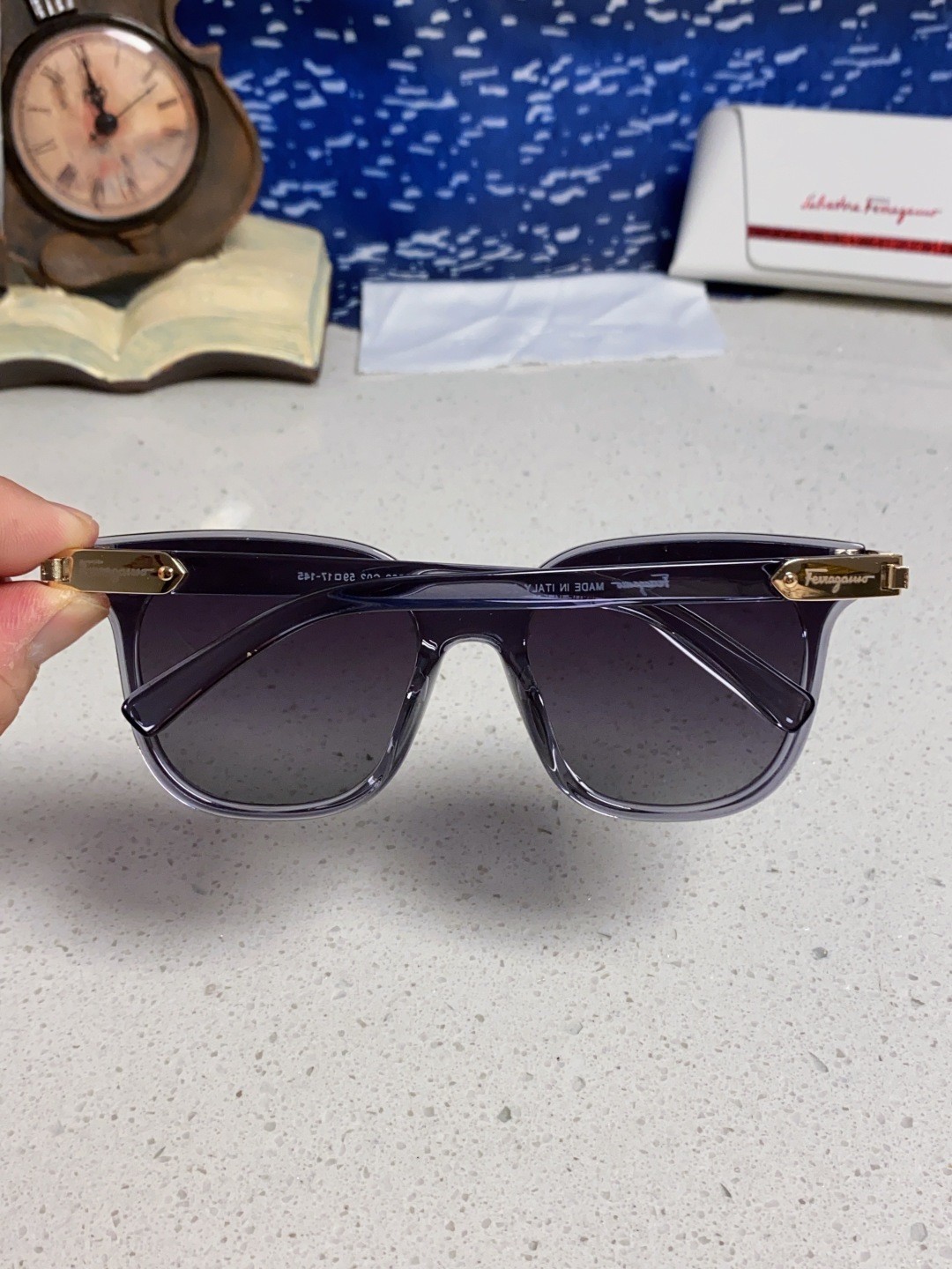 Salvatore Ferragamo Unisex Sunglasses Model: SF1073S Size: 54 □ 17 – 140