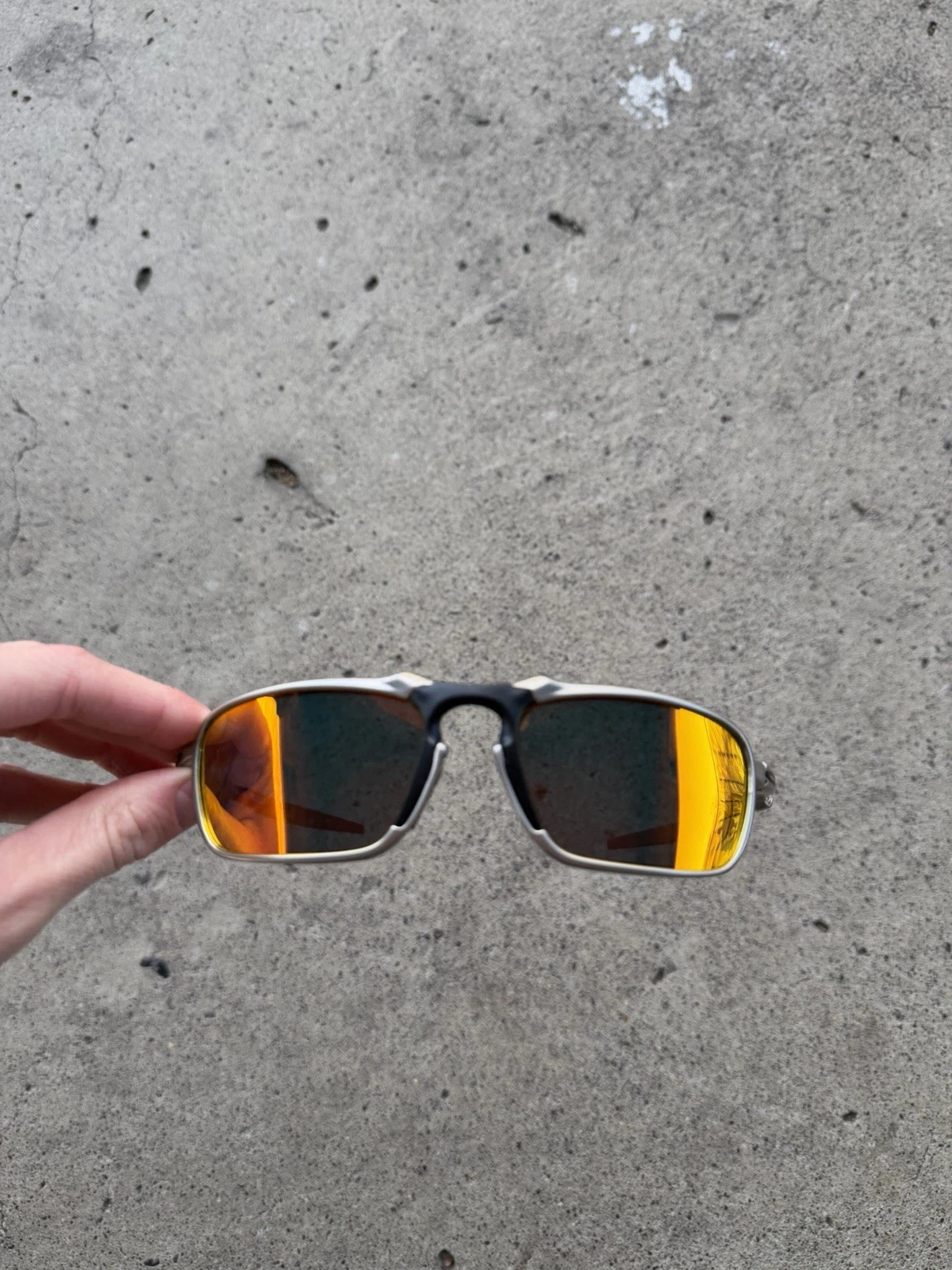 Oakley Badman Sunglasses Metal Frame Silver Frame, Orange Lens PolarizedIN BOX