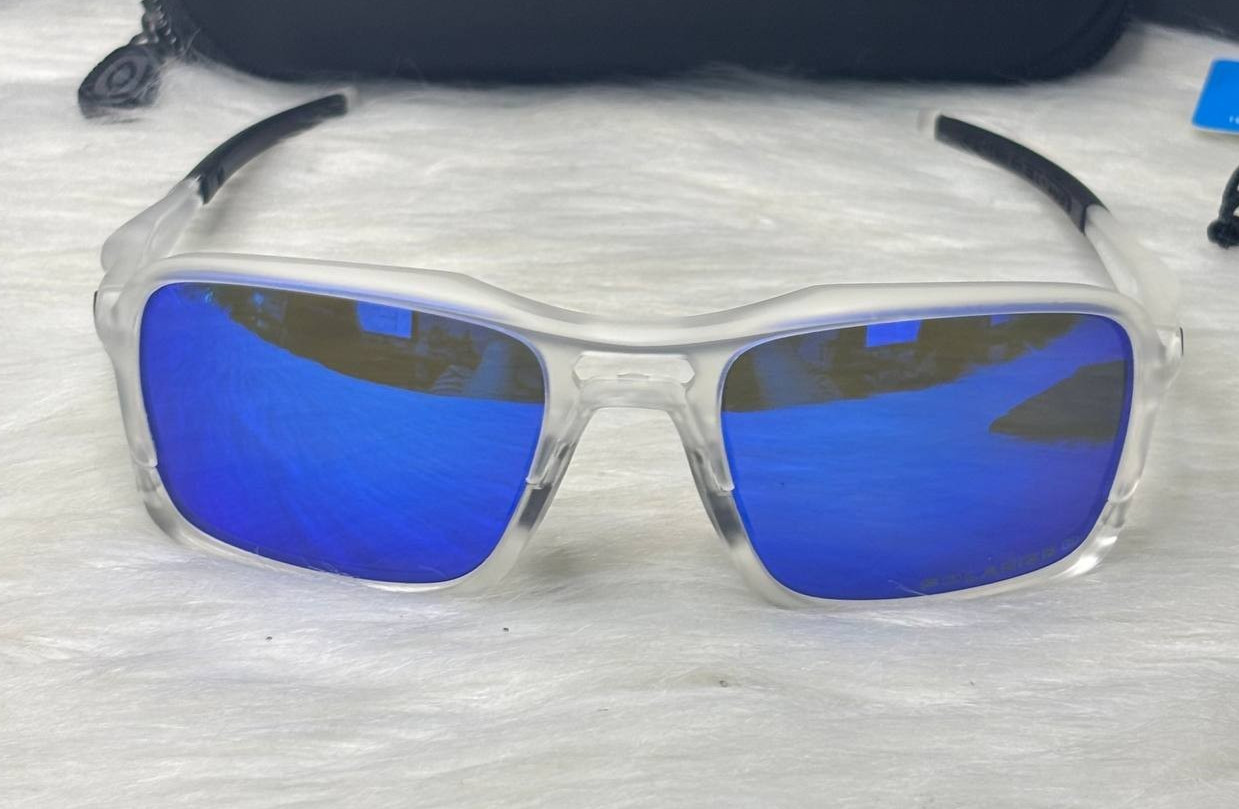 NWB Oakley Triggerman Sunglasses Matte Clear Frame Prizm Polarized Blue Lenses