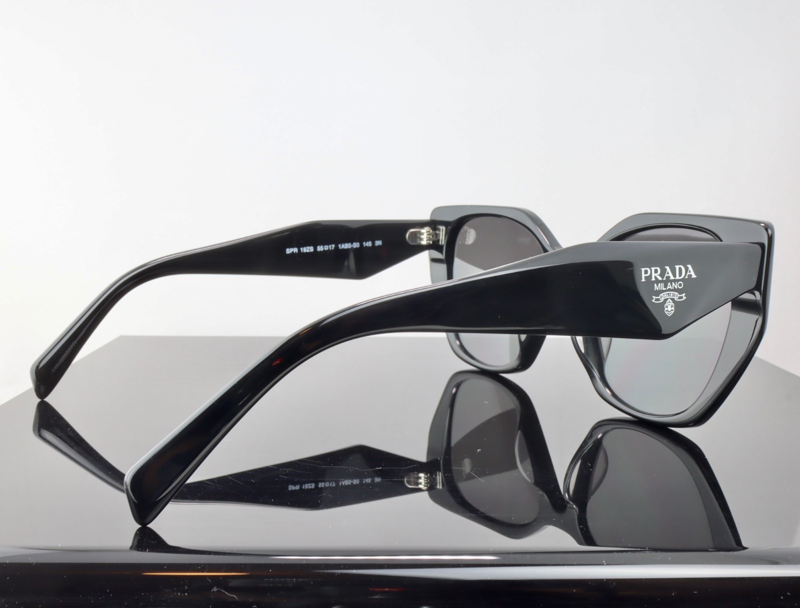 Prada PR19ZS Black / Grey Lens Cat Eye Oversized Sunglasses 100% UV