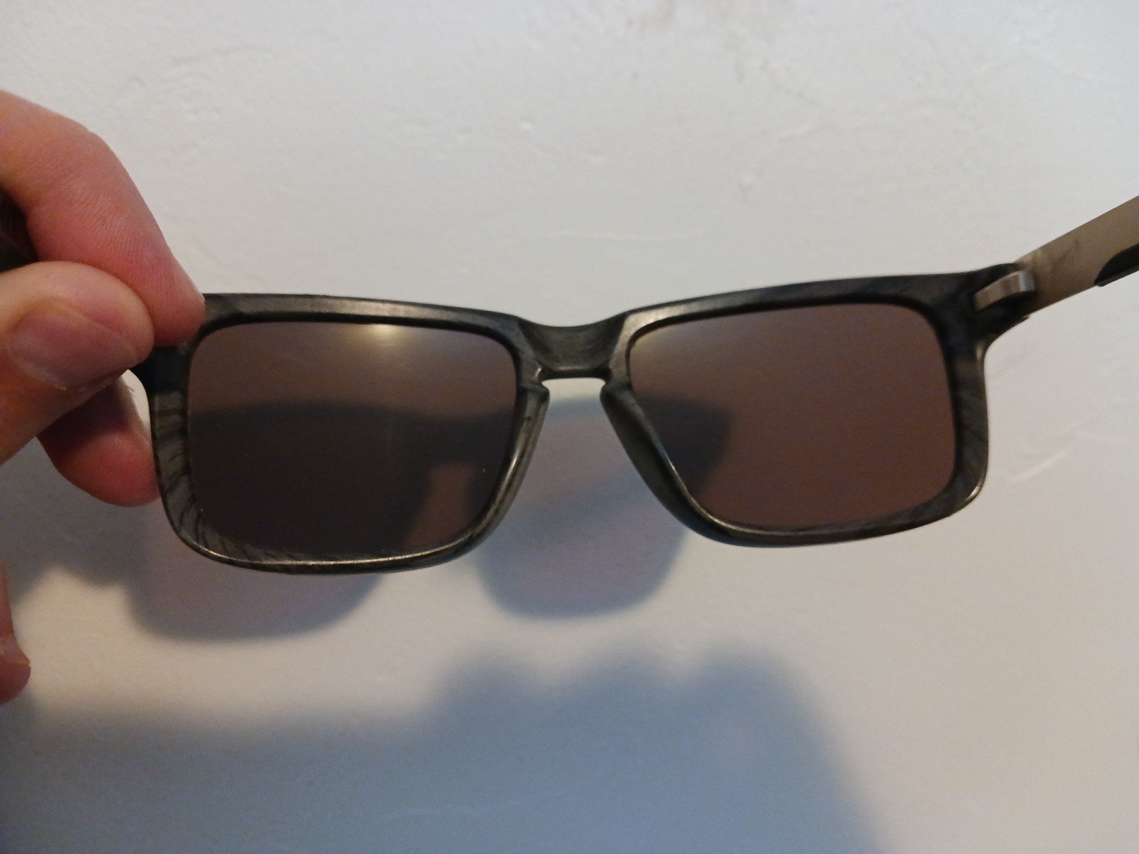 Oakley Holbrook Mix OO9384-0457 Sunglasses Woodgrain Green Mirror 57-17-138