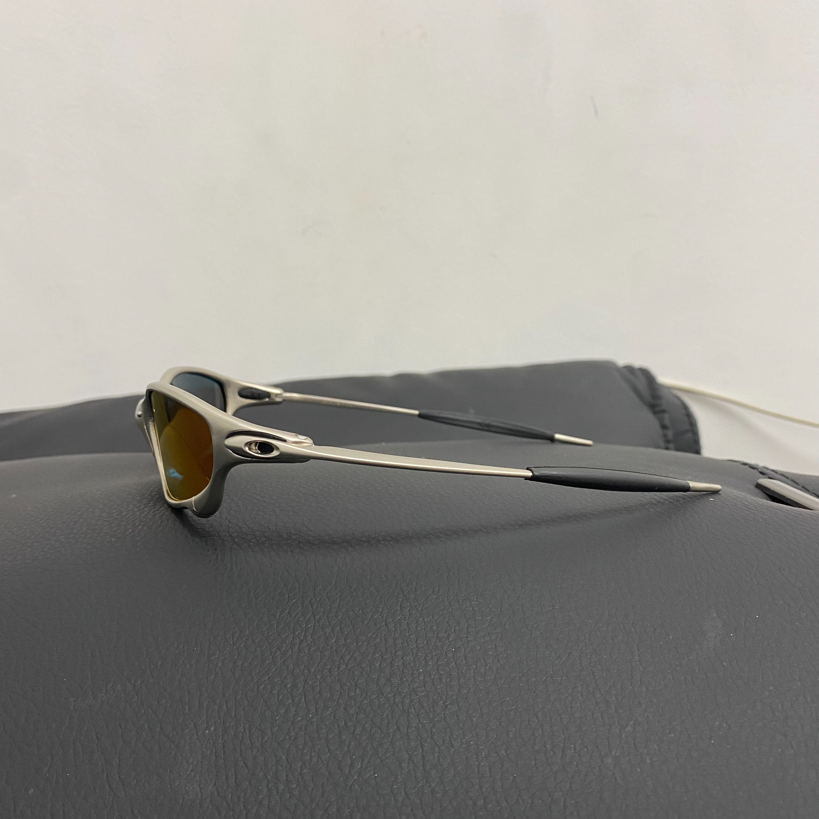 Oakley Juliet 1.0 X-Metal Polarized Sunglasses Silver Frames Ruby Vintage Y2K