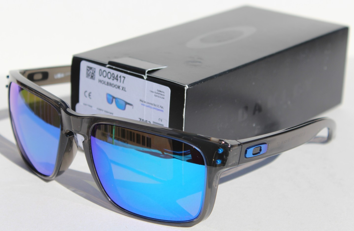 OAKLEY Holbrook XL POLARIZED Sunglasses Grey Smoke/Prizm Sapphire OO9417-09 NEW