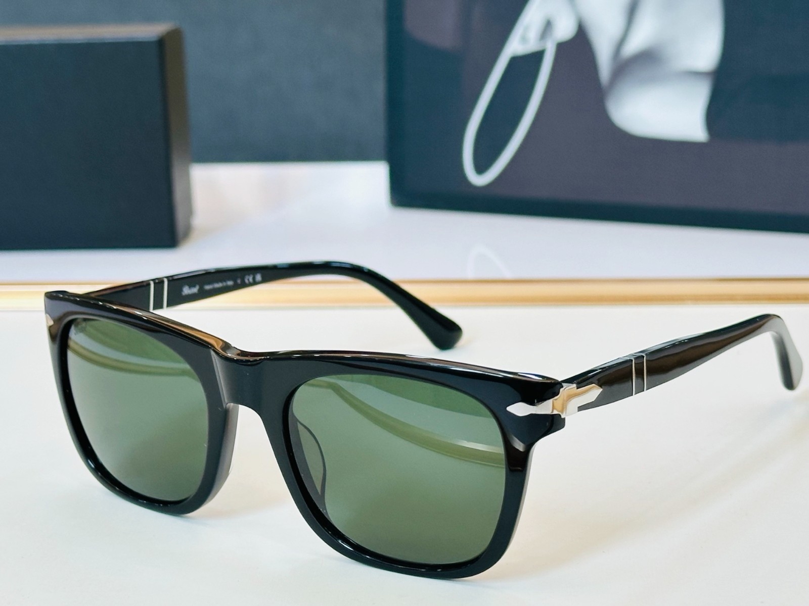 Persol PO3269-S Sunglasses Square Frame Black/Green Lens 53口21-145mm – NEW BOX