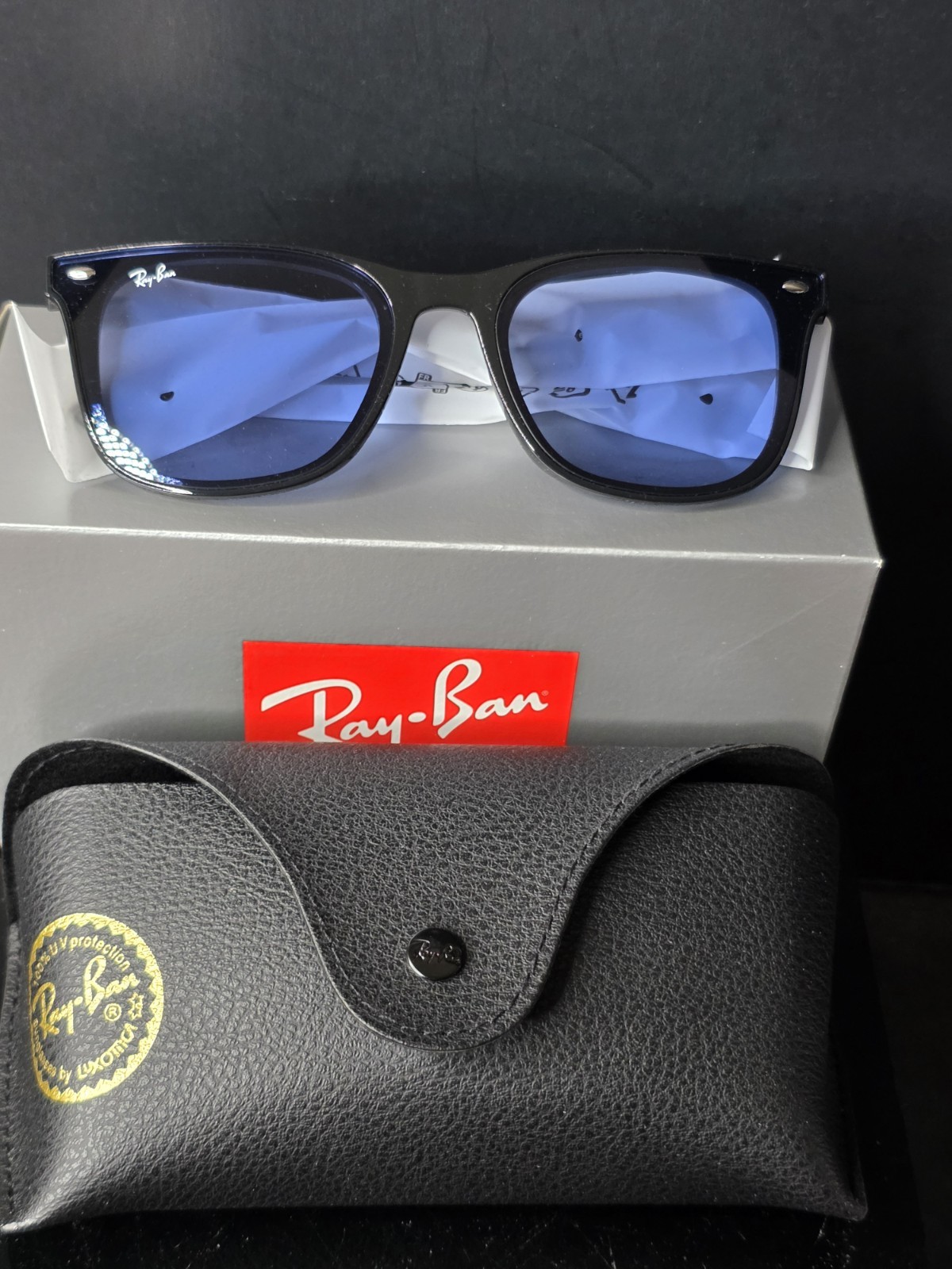 Ray-Ban Wayfarer Style Sunglasses Blue Mirror Lenses Black Frame w/ Case RB4420
