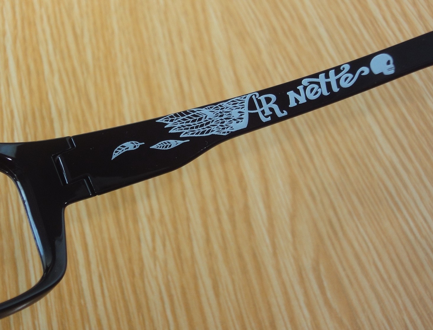 Arnette Fastball 4202-2267/81 Black mint frame/62mm-16 Polarized(Defective Lens)