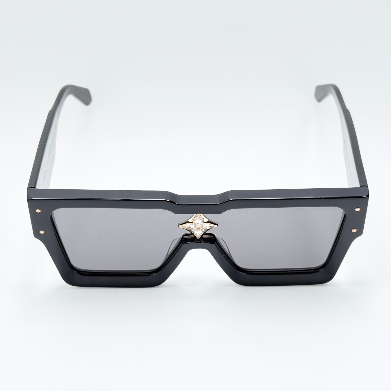 Louis Vuitton Z1578E Cyclone Shield Sunglasses Black Frame Dark Lens LV Logo