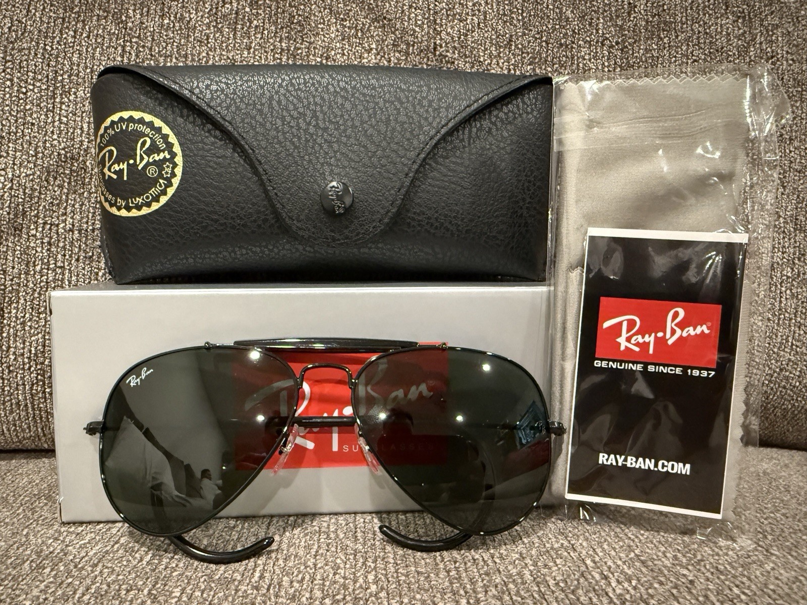 Ray-Ban Outdoorsman RB3030 L9500 Classic Green G-15 Lens with Black Frame 58MM