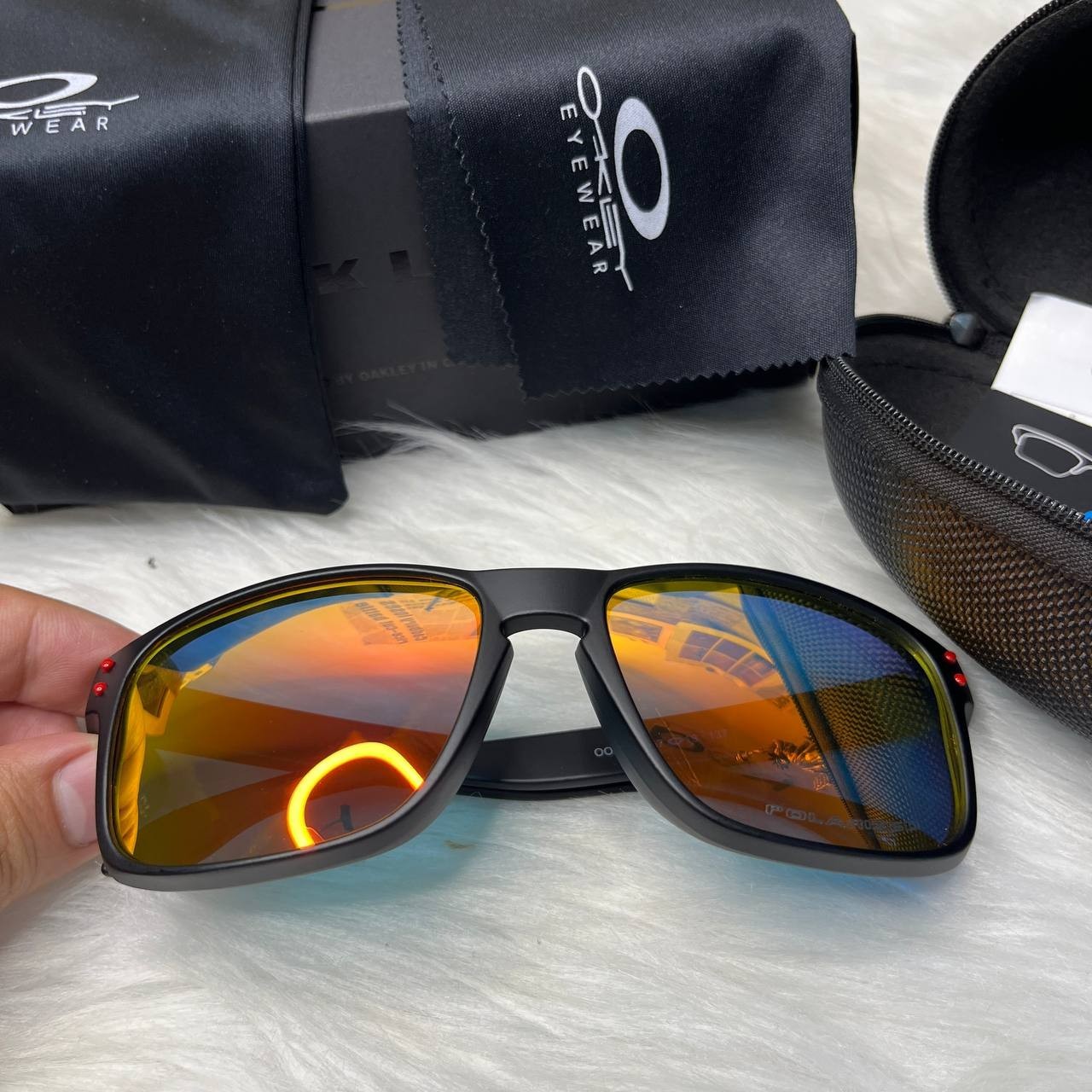 Oakley Holbrook Sunglasses Matte Black Frame | Fire Red Polarized Lens NEW