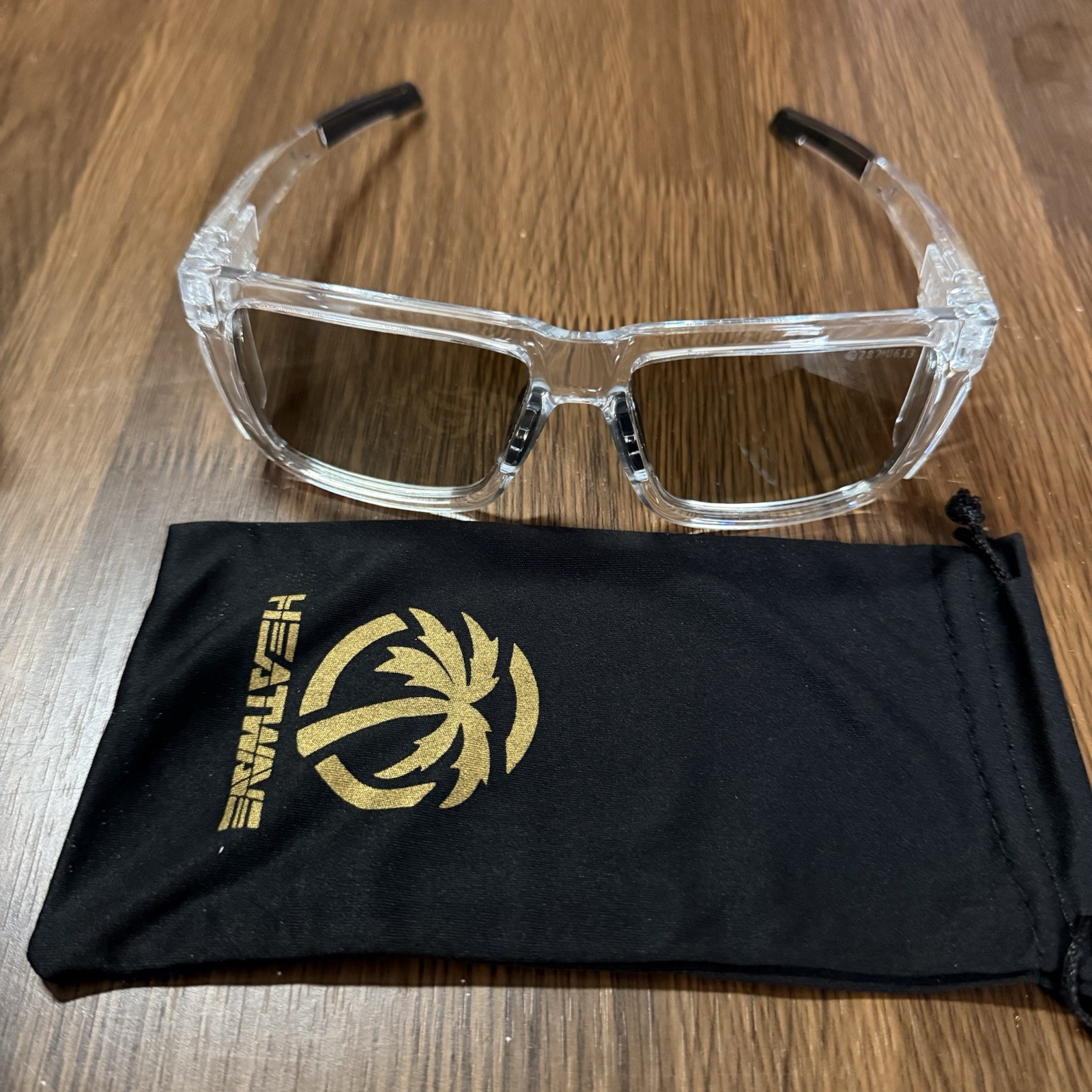 Heatwave z87 Fotochromic 50/50 for woman and men transparent plastic frame