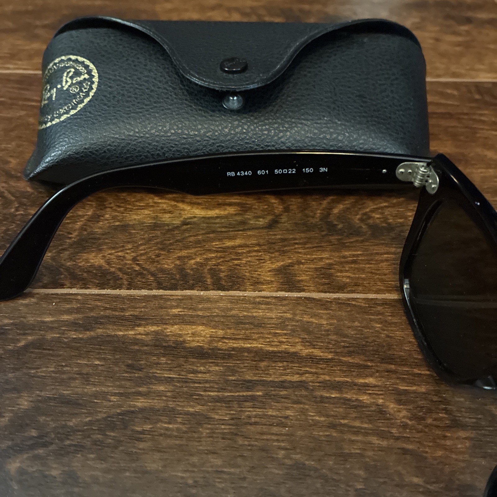 Ray-Ban Wayfarer Ease RB4340 Sunglasses – Gloss Black