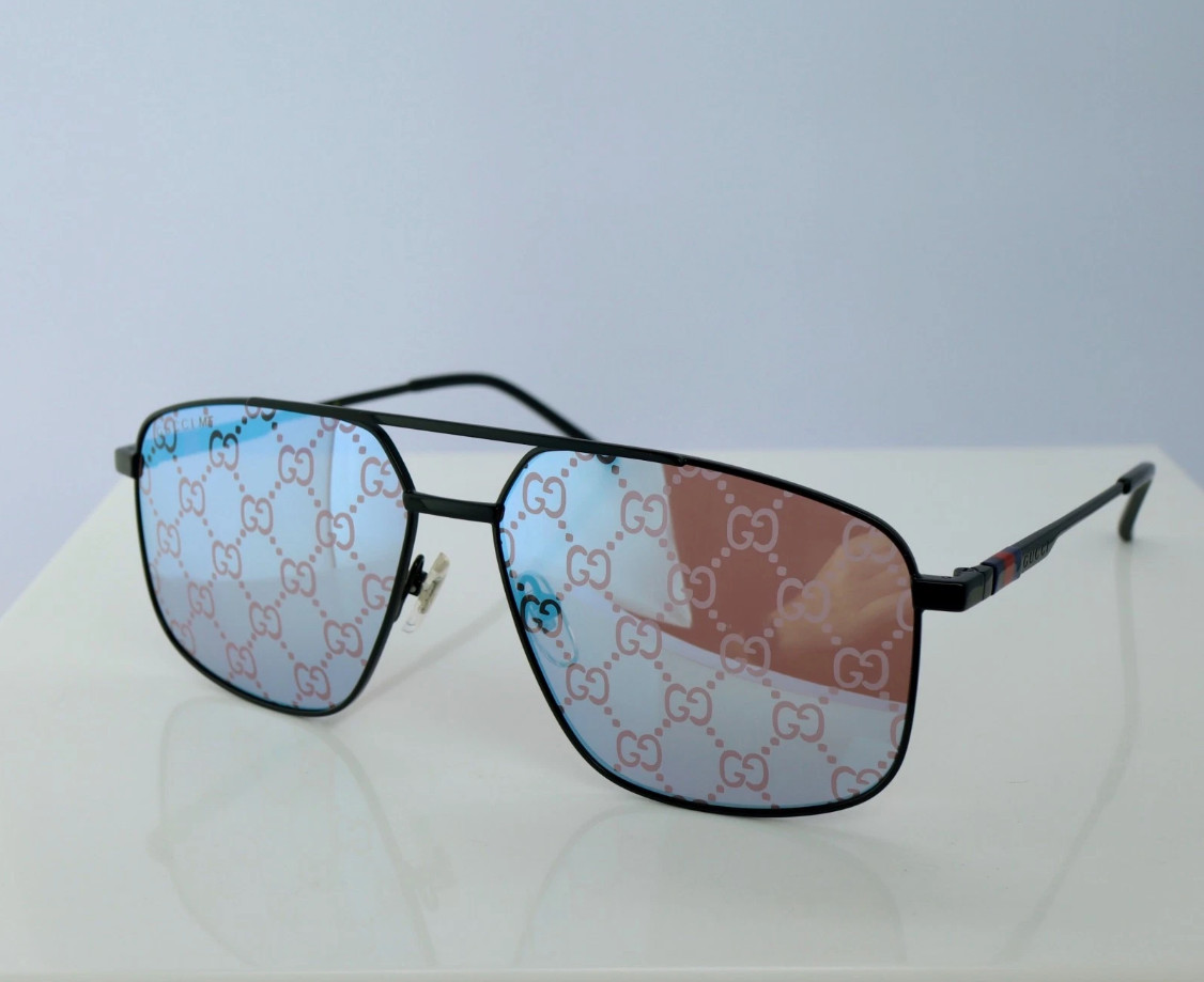 Gucci GG1676S 005 Unisex Square Sunglasses in Black with Grey Lens 100% UV