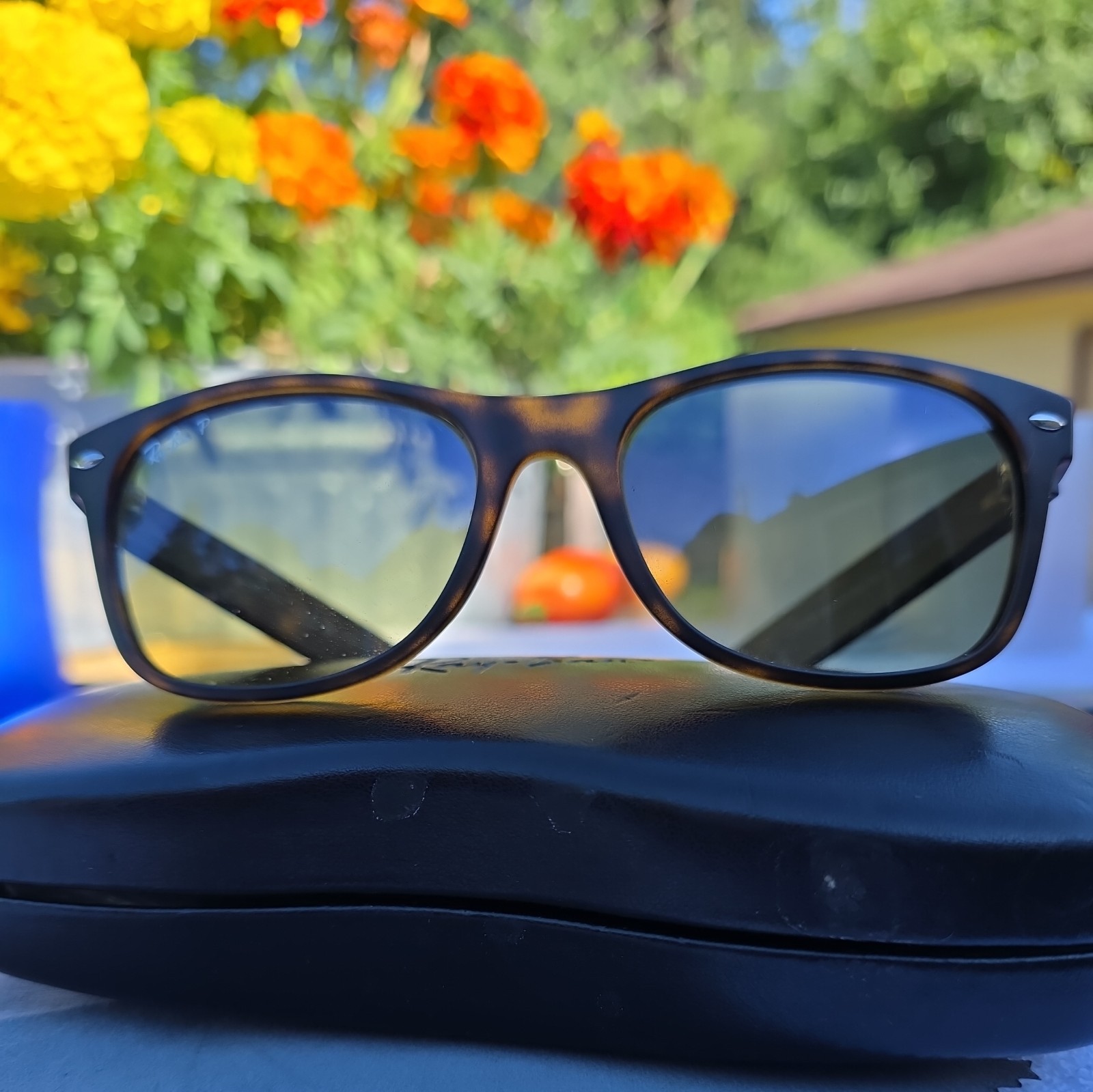 MINT Ray-Ban New Wayfarer Unisex Sunglasses, Polarized Lenses, Hardcase 👀 LOOK!