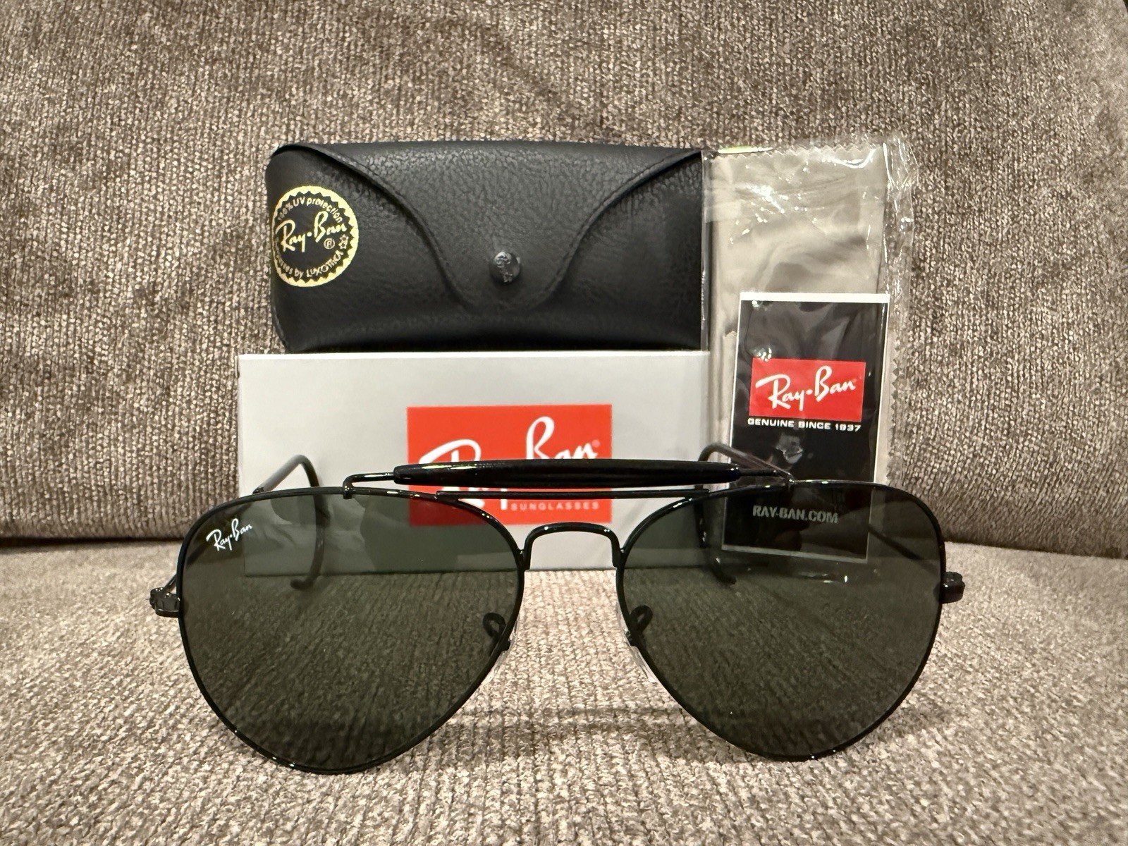 Ray-Ban Outdoorsman RB3030 L9500 Classic Green G-15 Lens with Black Frame 58MM