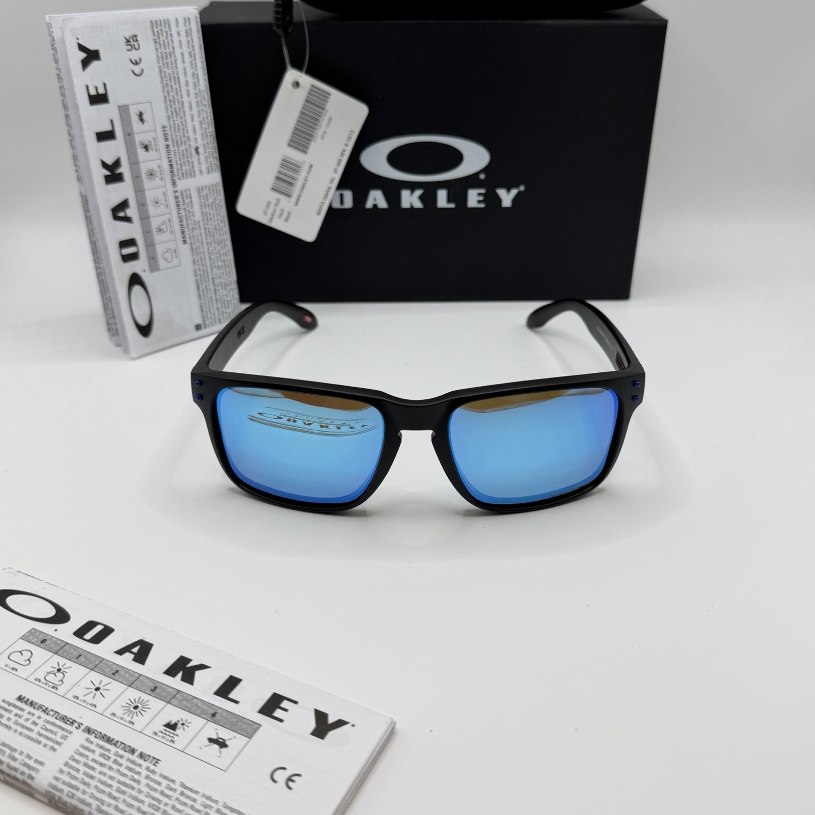 Oakley Holbrook XL – PRIZIM P SUNGLASSES