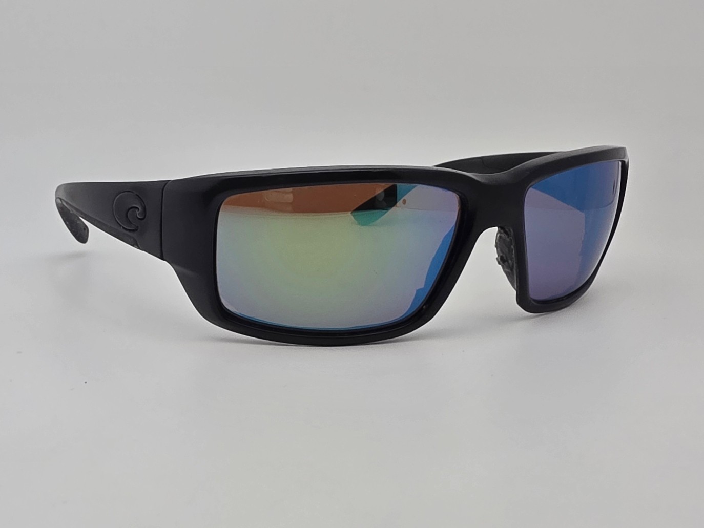 Costa Del Mar Fantail Blackout Frame 580G Polarized Green Mirror Lens Sunglasses