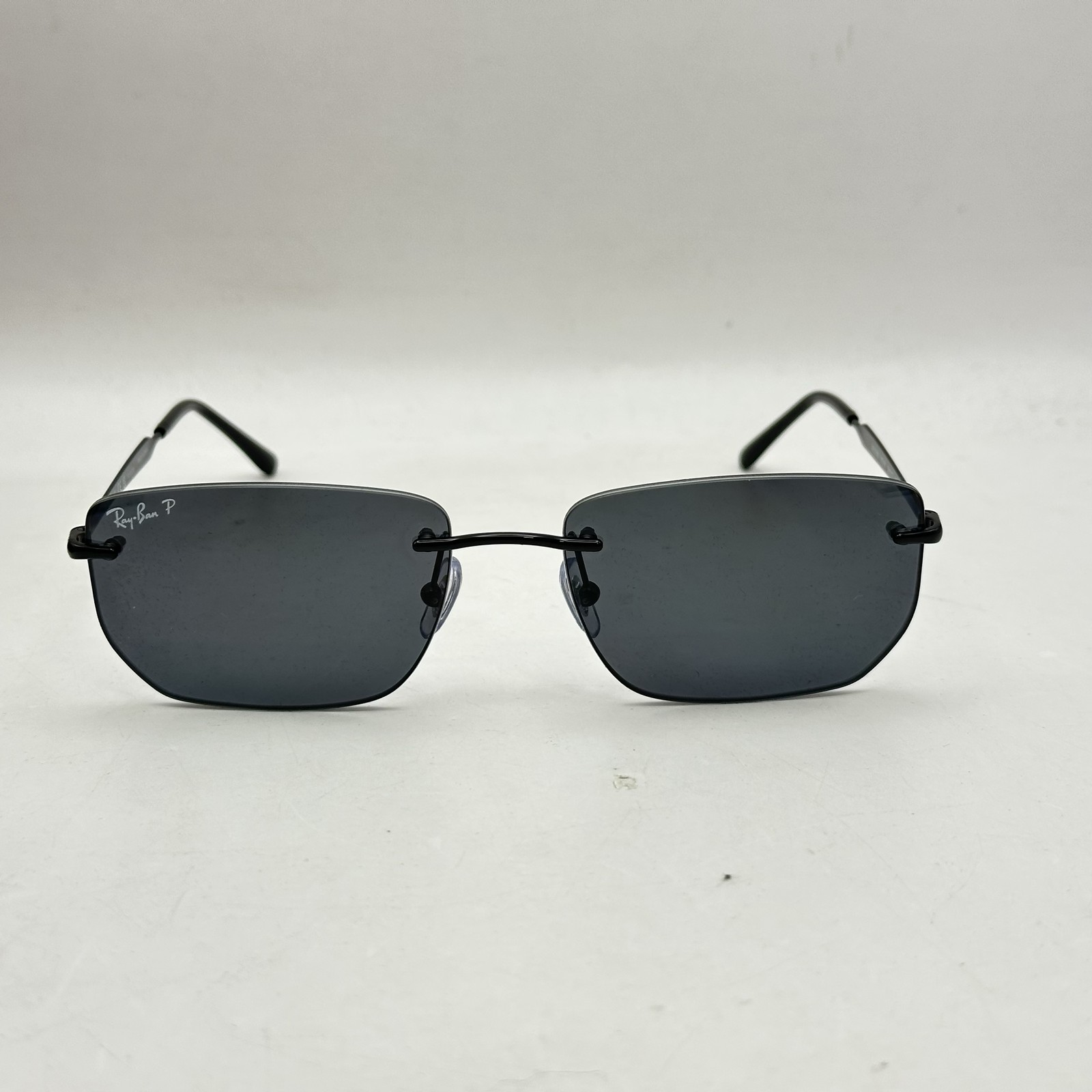 Ray Ban Mens Rimless Irregular Thin Metal Polarized Sunglasses RB3768 Black/Gray