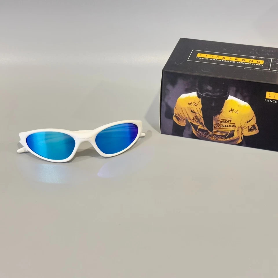 Oakley Minute 1.0 White Sapphire Iridium Vintage Sunglasses USA Y2K w/ Box