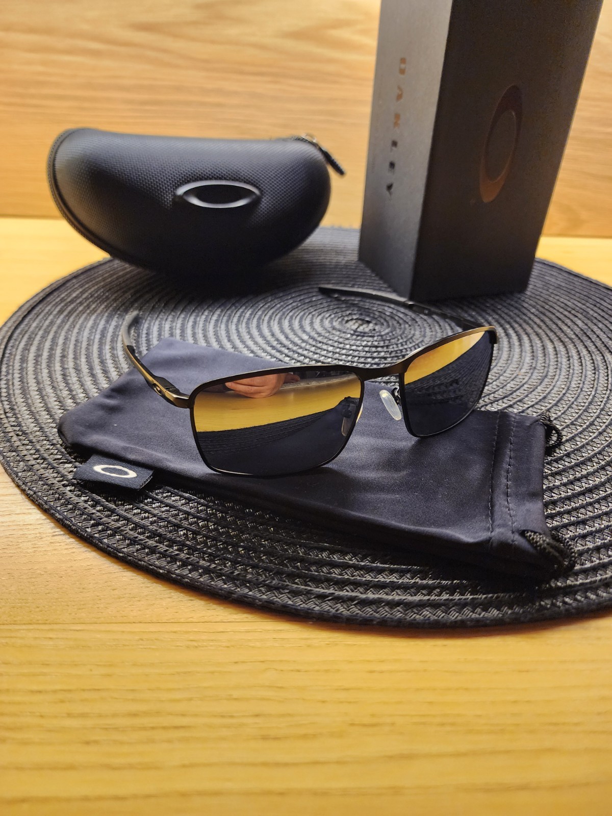 Oakley Conductor 8 Sunglasses Polarized Silver Lens C-5 alloy metal frame