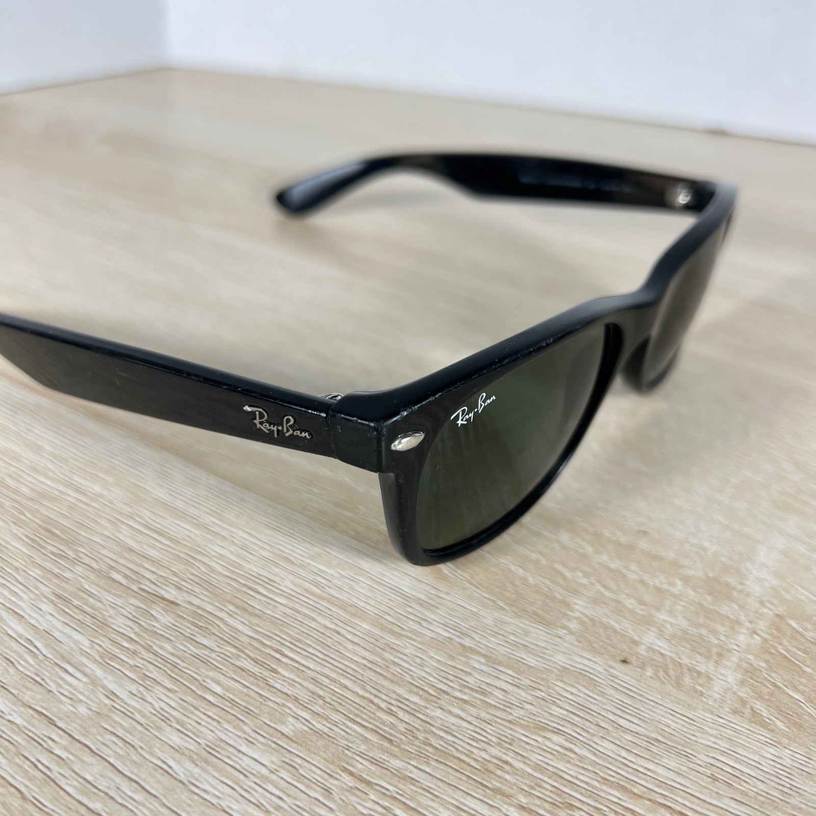Ray-Ban RB2132 New Wayfarer 901 Sunglasses Black READ DESC 55-18 Italy