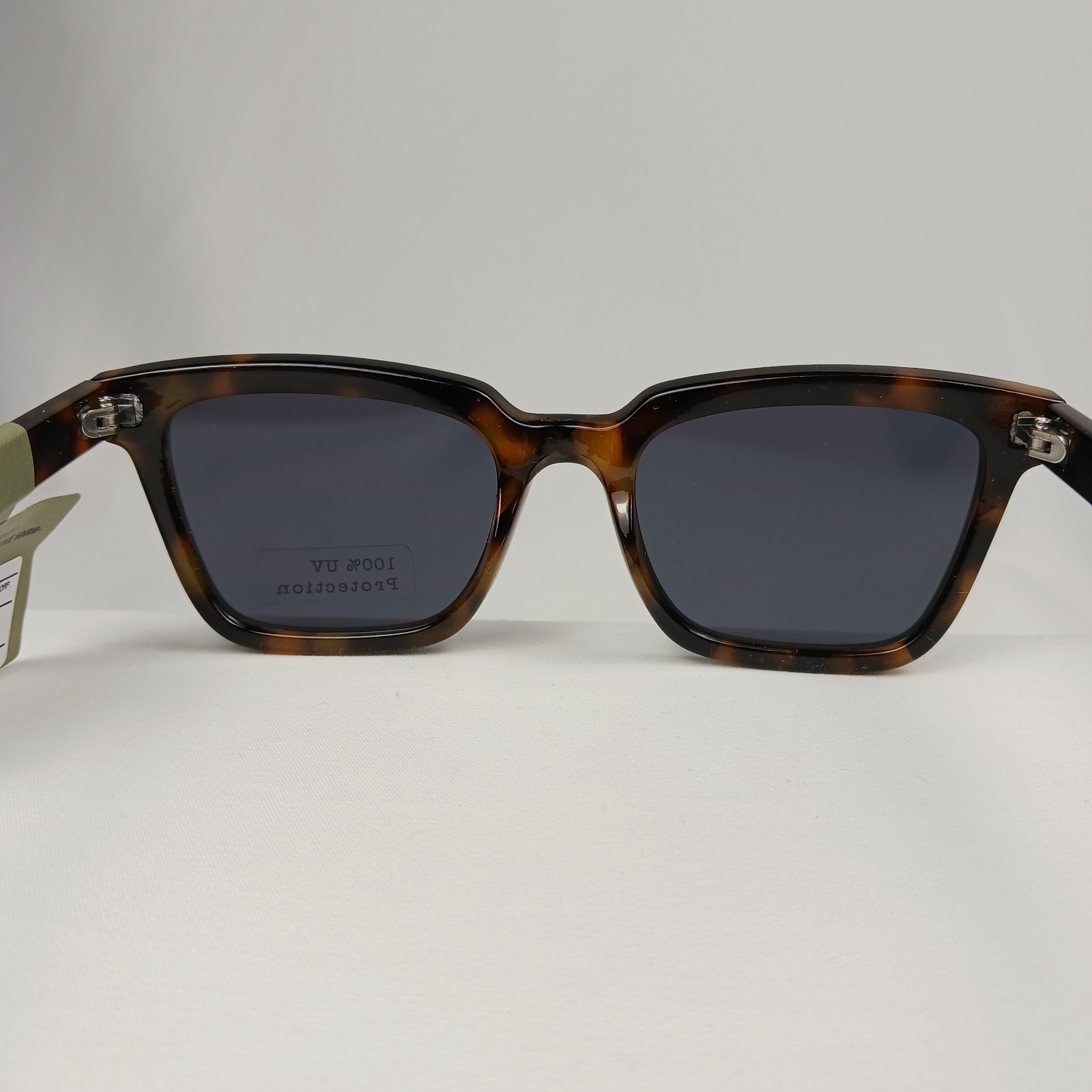 Goodfellow & Co Men’s Square Tortoise Sunglasses 100% UV Protection NWT