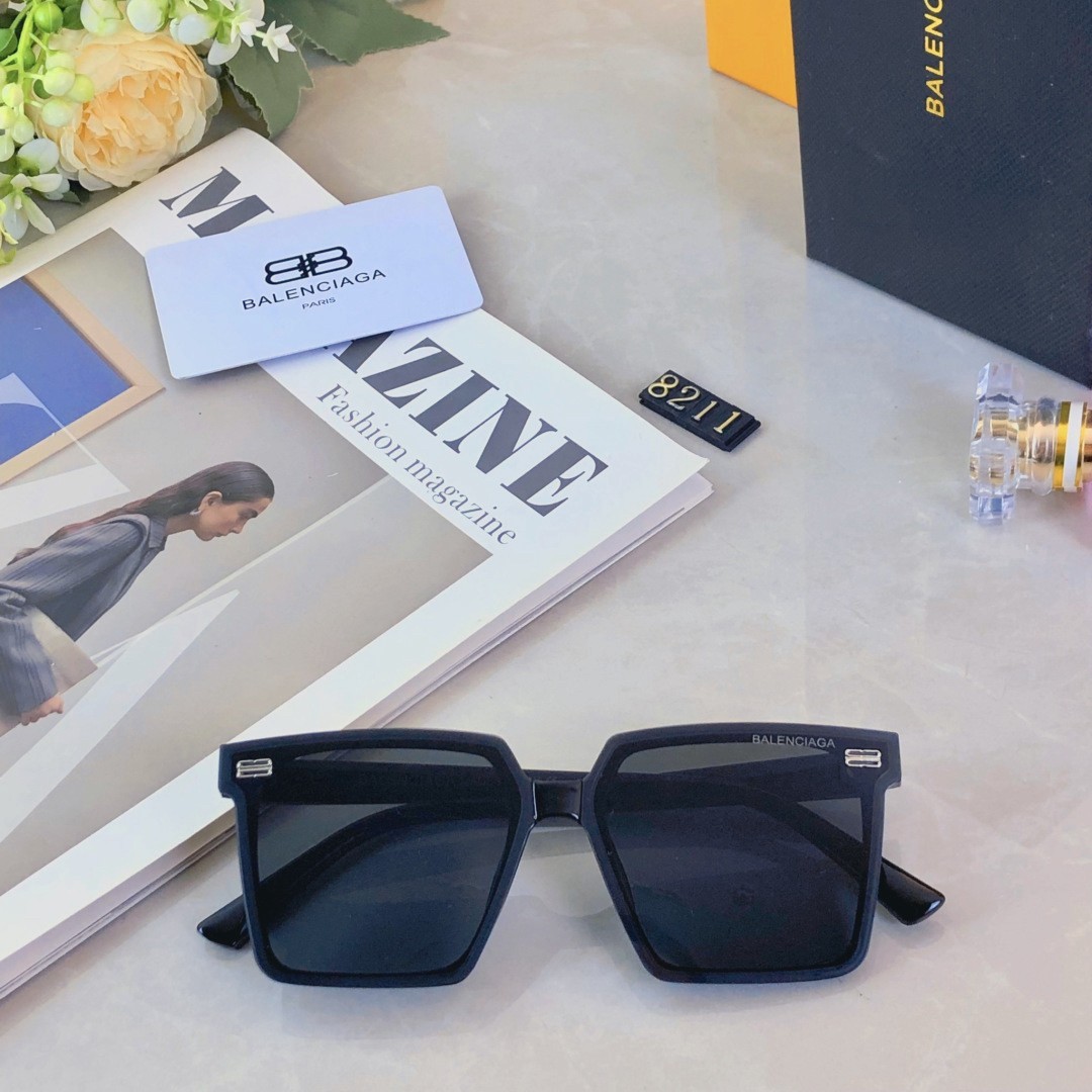 Balenciaga 8211 Square Sunglasses Gloss Black Frame Solid Black Lens 62□20-147