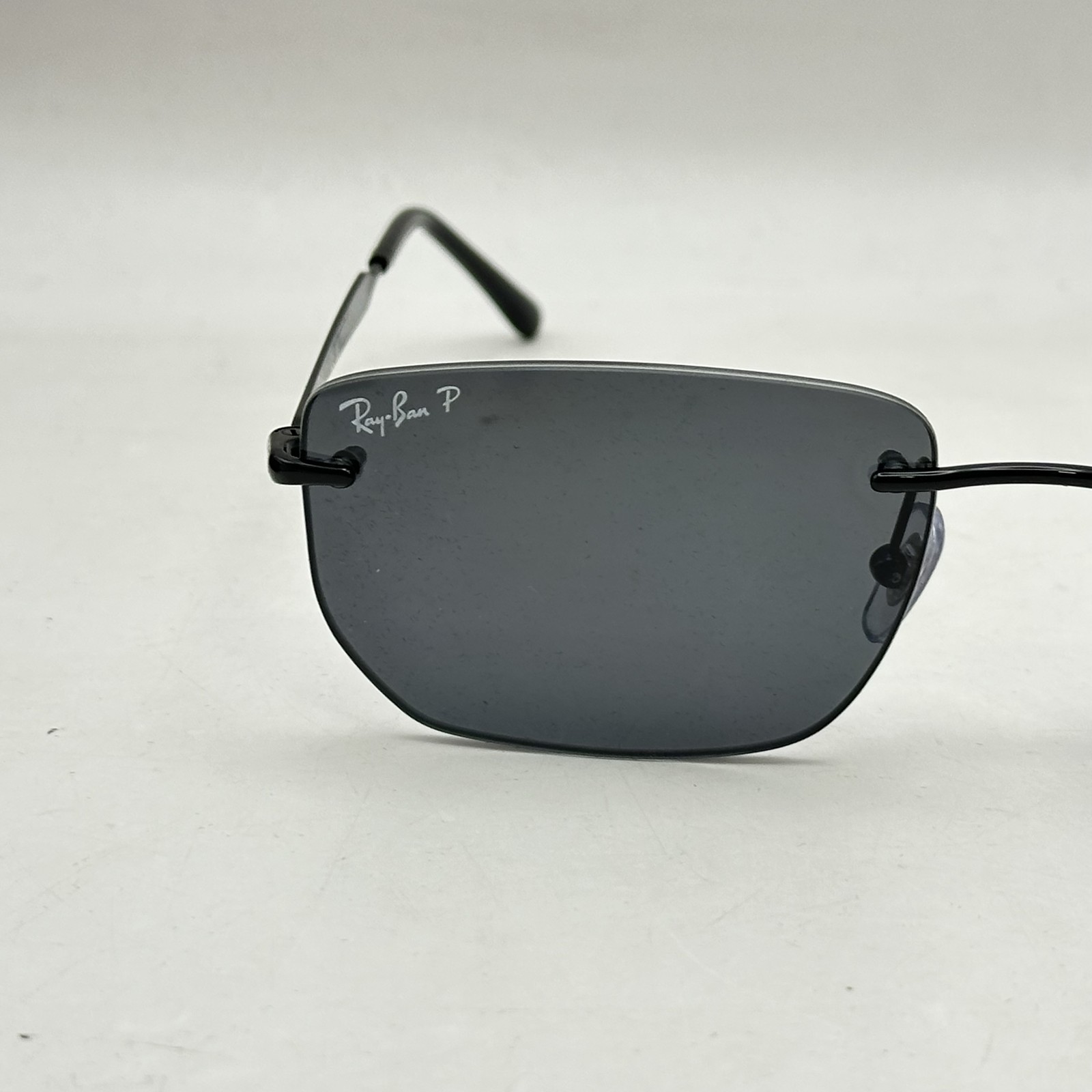 Ray Ban Mens Rimless Irregular Thin Metal Polarized Sunglasses RB3768 Black/Gray