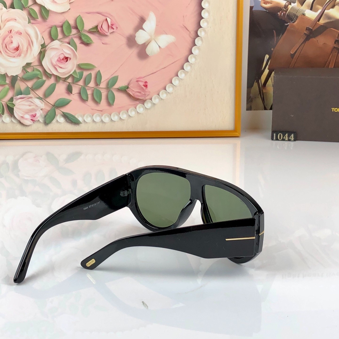 Tom Ford FT1044 Bronson 60‑12‑145 Oversized Pilot Sunglasses Black Green Lens
