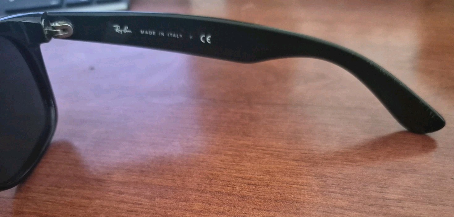 Ray-Ban RB2132 New Wayfarer Men’s Sunglasses Black Frame Polarized 55-18
