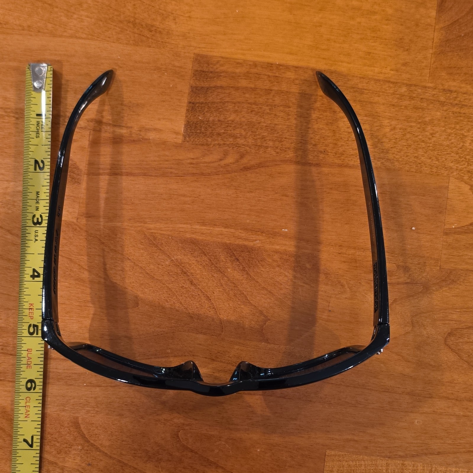 Oakley Holbrook Square Sunglasses Black Plastic Frame Gray Tinted Lenses