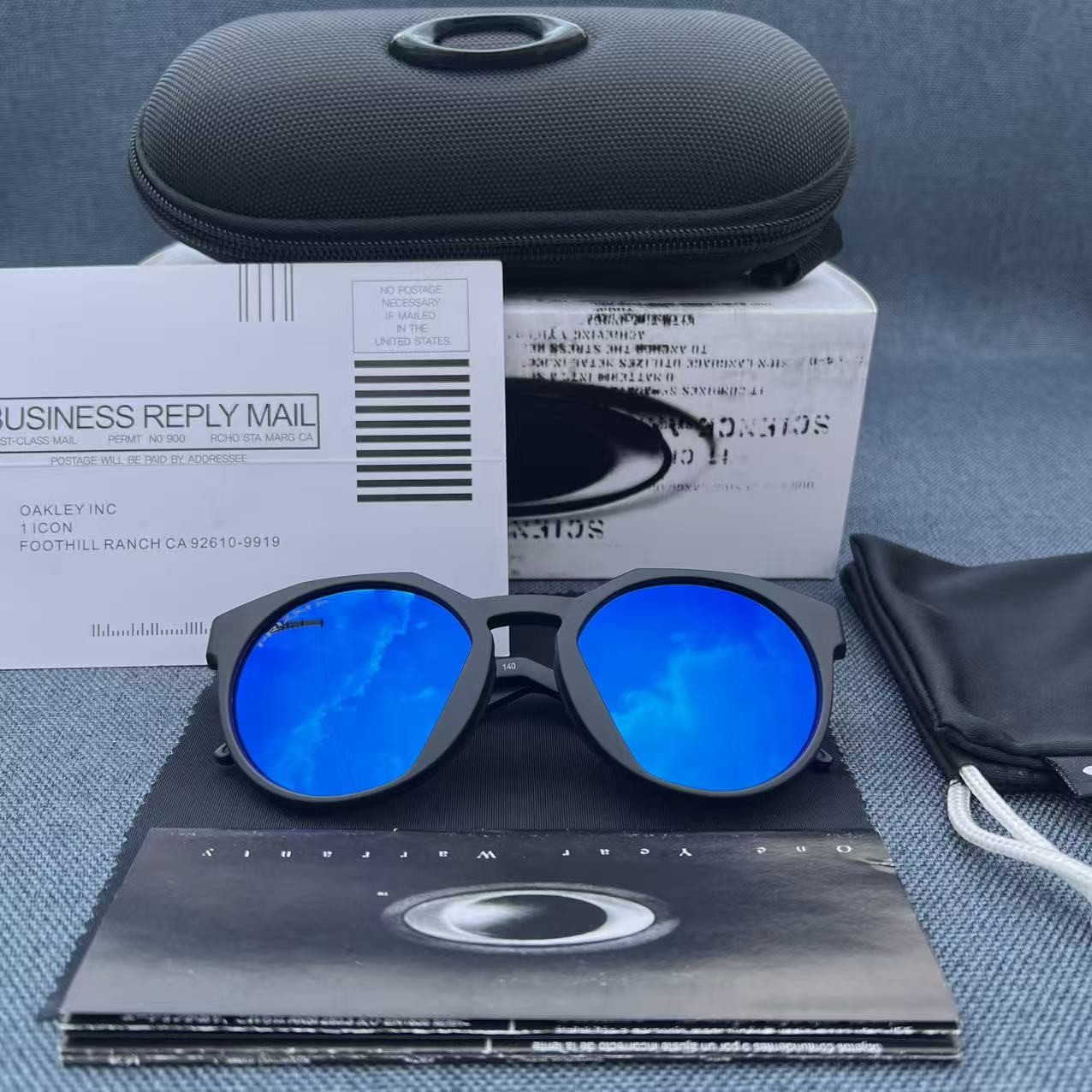Oakley OO 9464 Hstn Matte Black Prizm Blue Unisex Womens Mens Sunglasses