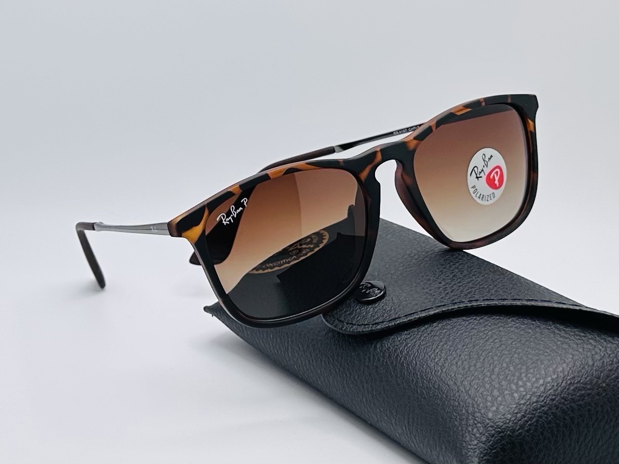 Ray-Ban RB4187 Chris Polarized Sunglasses – Tortoise/ Brown Gradient Lens 54mm