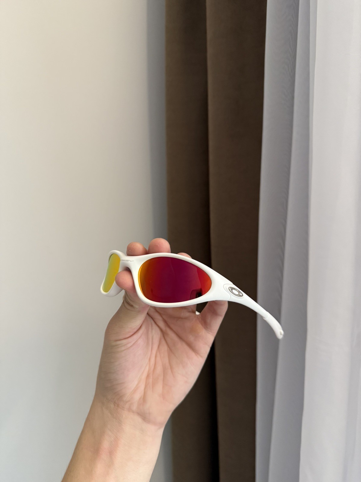 Oakley Minute 1.0 White Rainbow Vintage Sunglasses Gorpcore USA Y2K Avantgarde